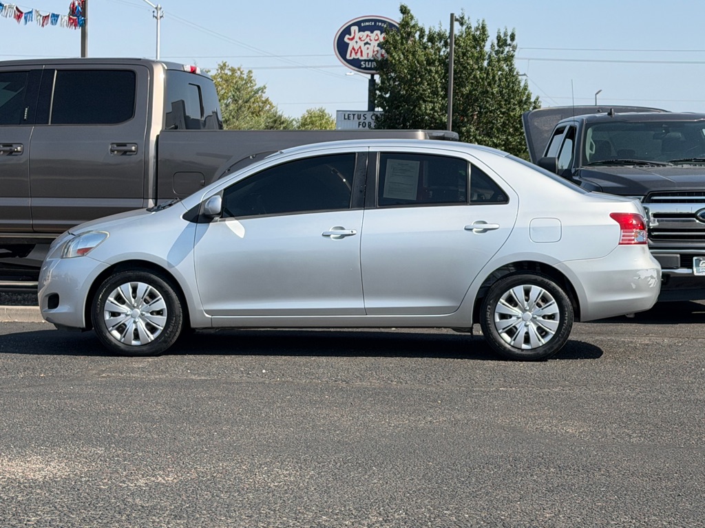 Photo 33 of this TOYOTA YARIS