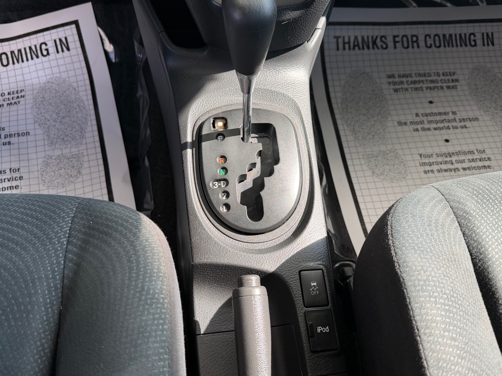 Photo 11 of this TOYOTA YARIS