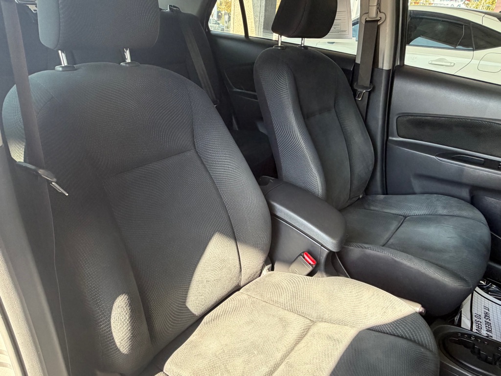 Photo 25 of this TOYOTA YARIS