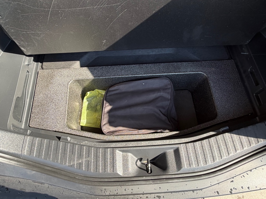 Photo 27 of this SUBARU SOLTERRA