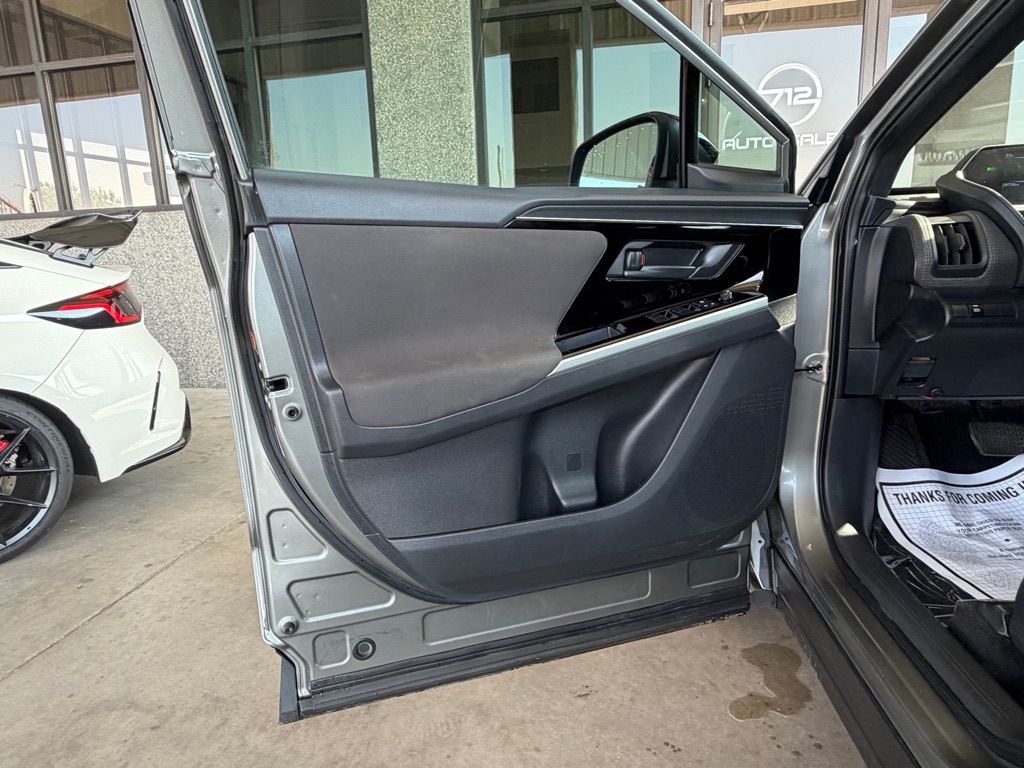Photo 18 of this SUBARU SOLTERRA