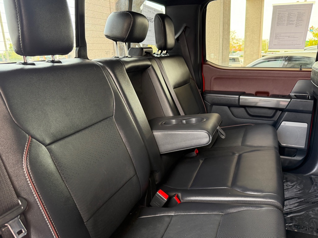 Photo 32 of this FORD F150