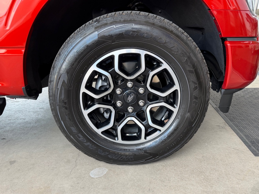 Photo 57 of this FORD F150