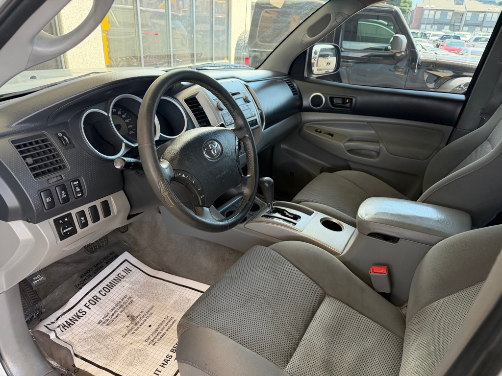Photo 7 of this TOYOTA TACOMA
