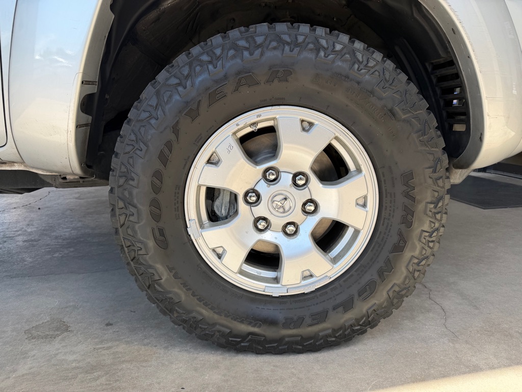 Photo 53 of this TOYOTA TACOMA