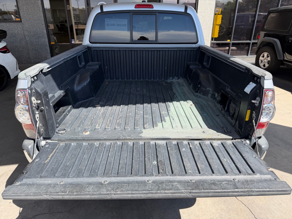 Photo 26 of this TOYOTA TACOMA