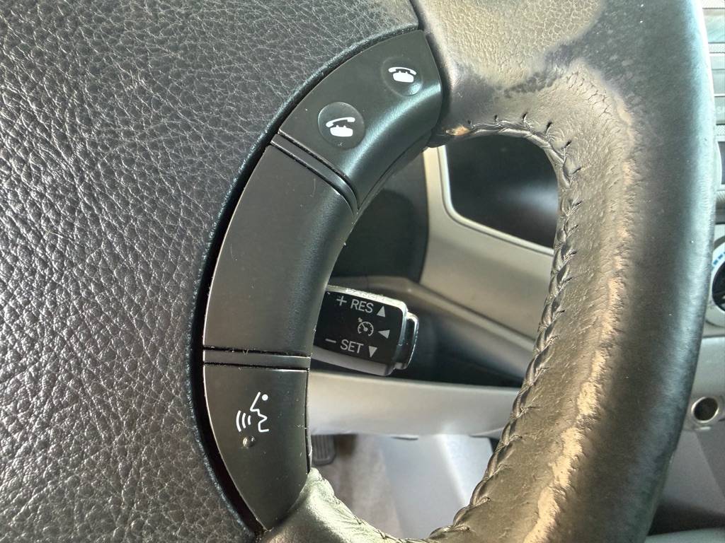 Photo 9 of this TOYOTA TACOMA