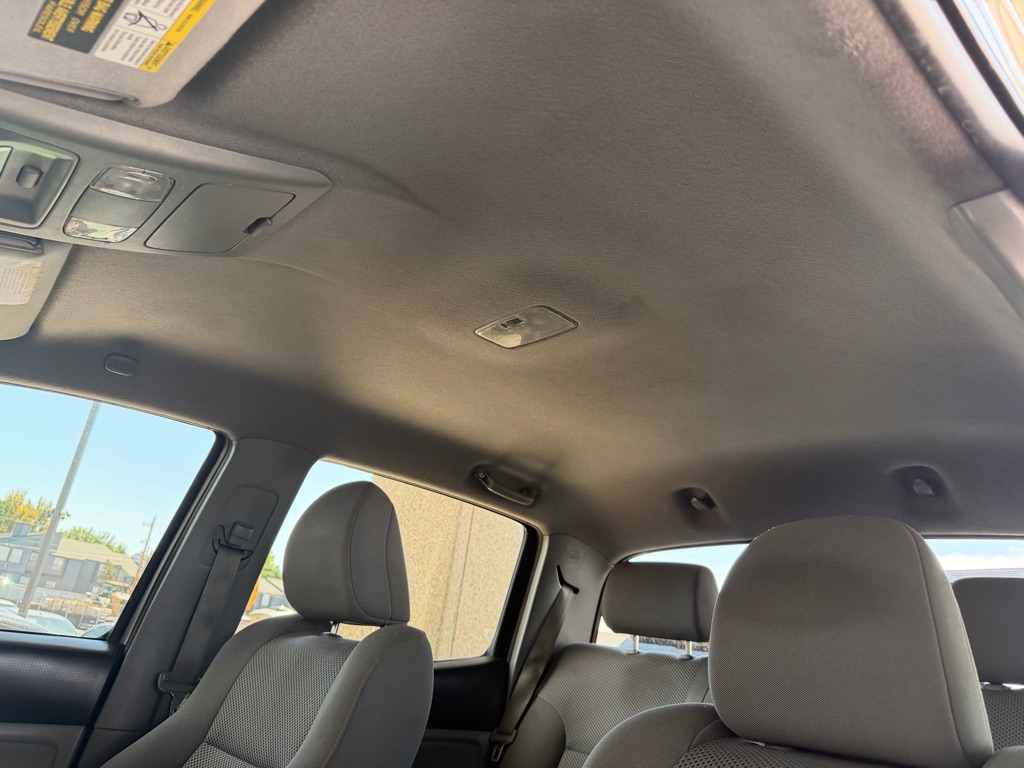 Photo 17 of this TOYOTA TACOMA