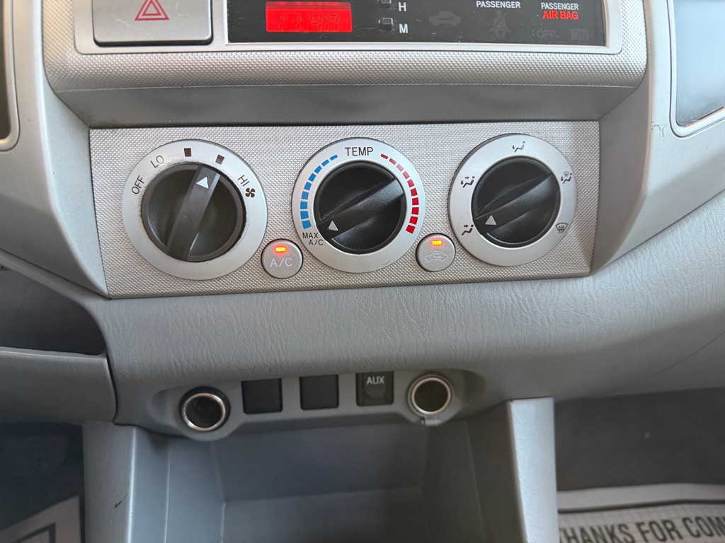 Photo 13 of this TOYOTA TACOMA