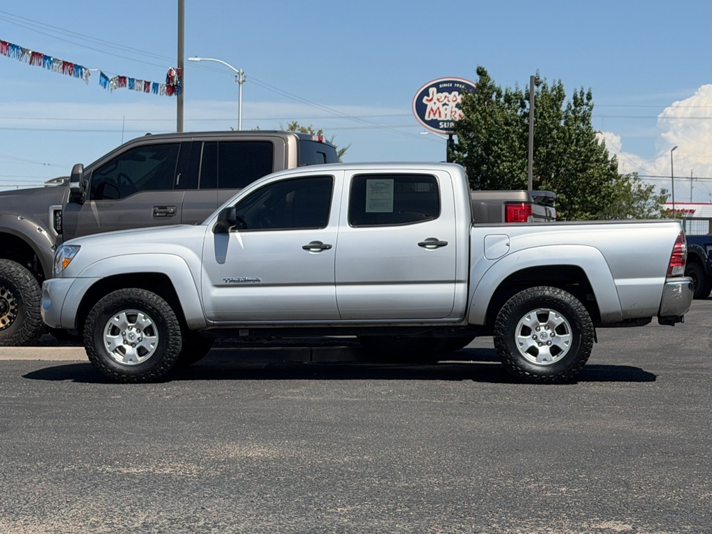 Photo 40 of this TOYOTA TACOMA