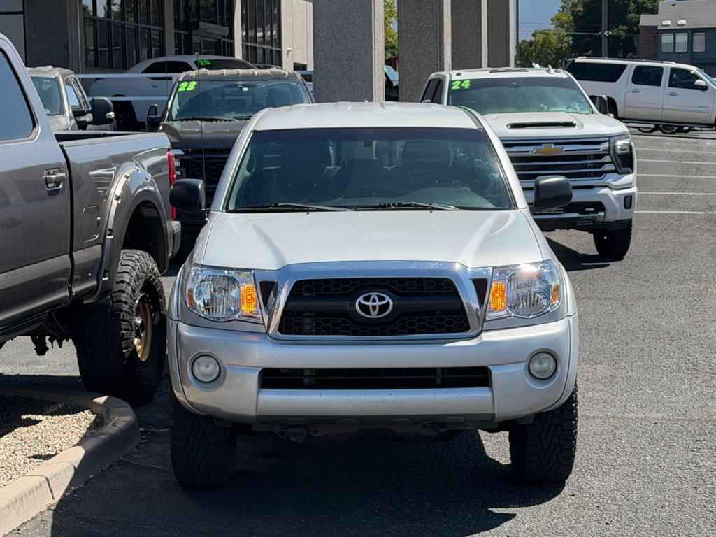 Photo 35 of this TOYOTA TACOMA