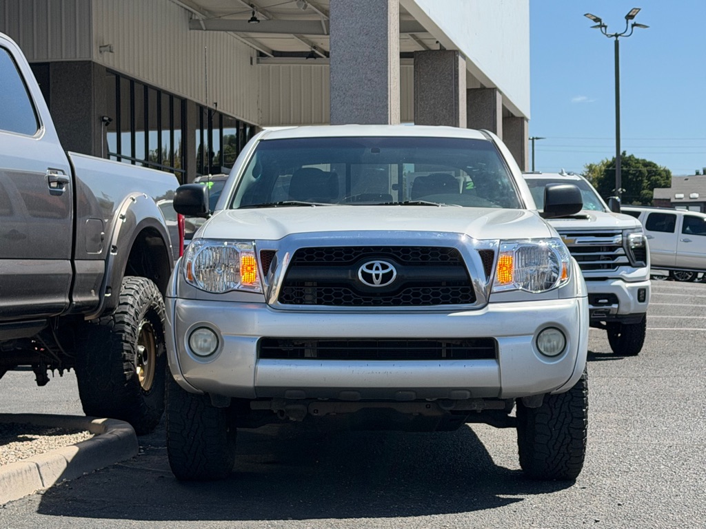 Photo 36 of this TOYOTA TACOMA