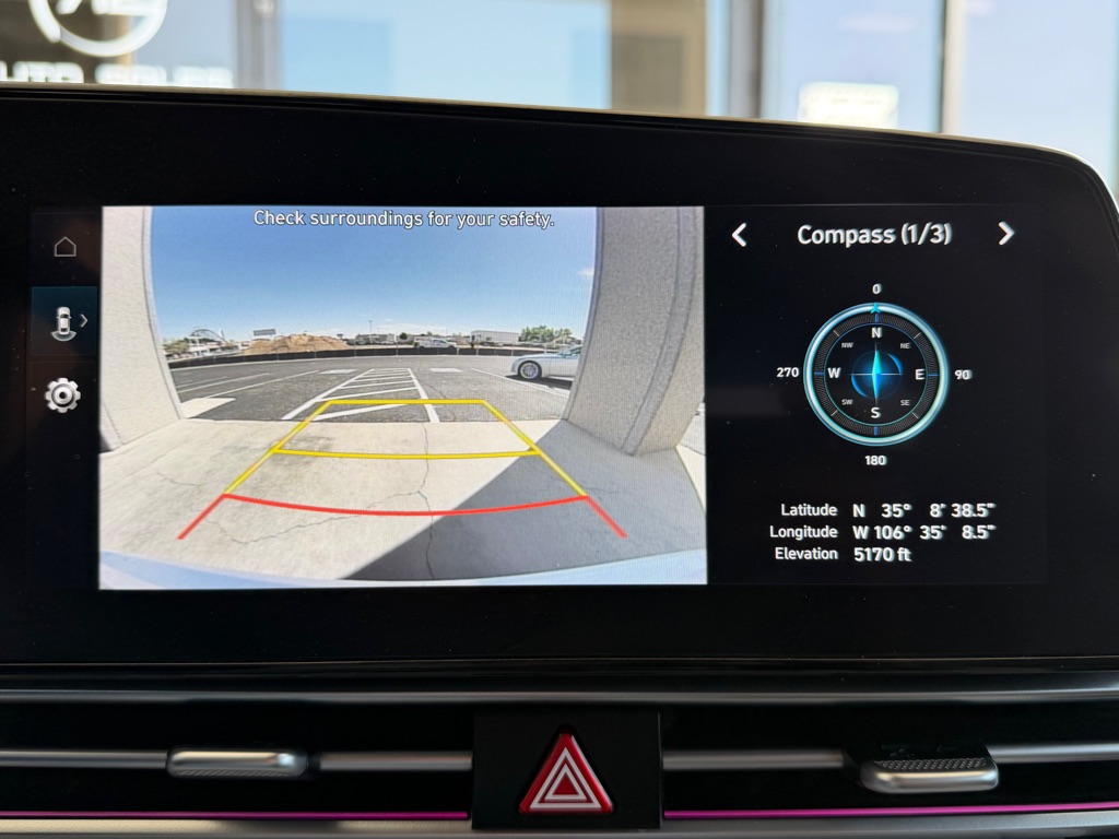 Photo 13 of this HYUNDAI ELANTRA