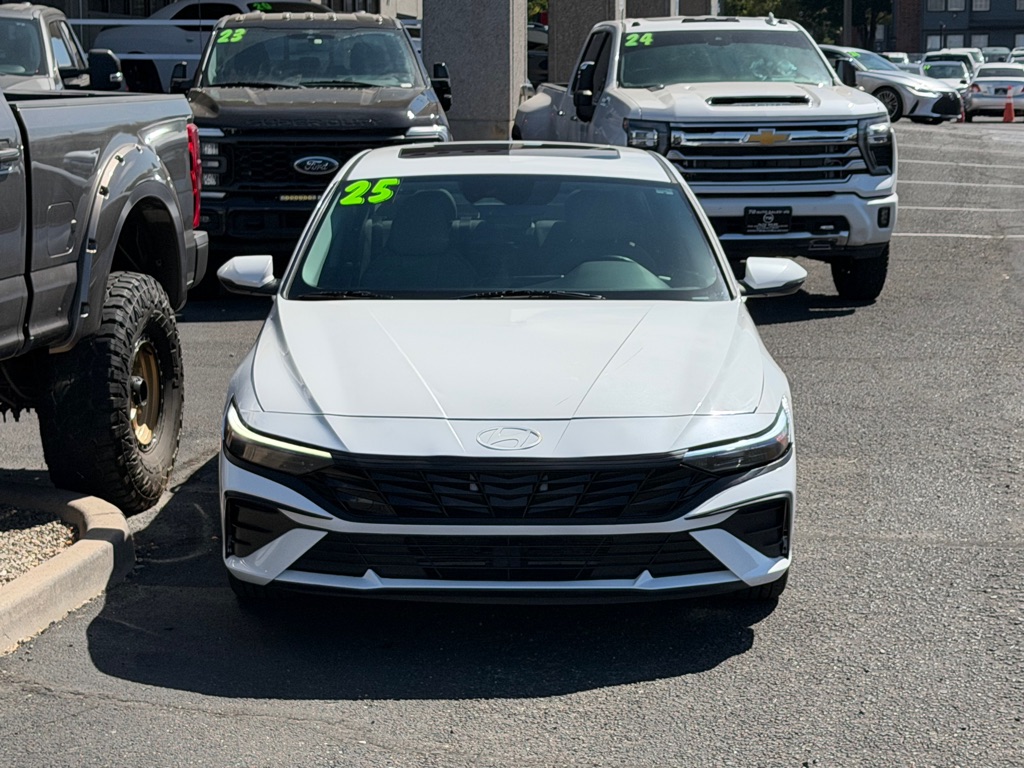 Photo 37 of this HYUNDAI ELANTRA