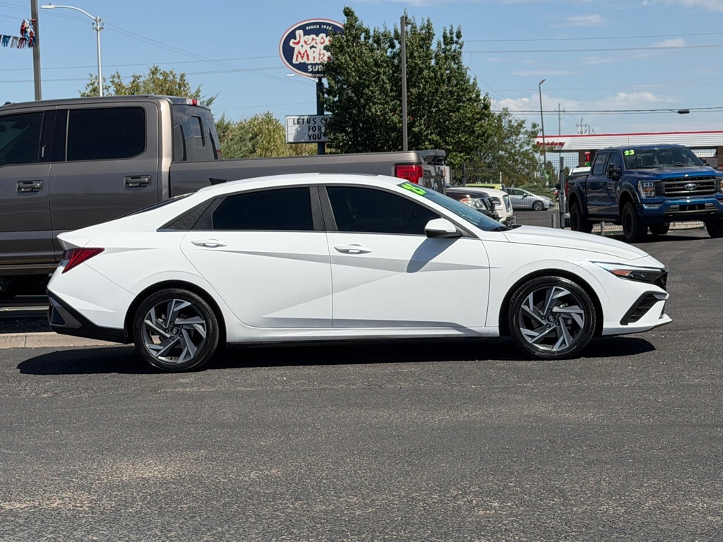 Photo 50 of this HYUNDAI ELANTRA