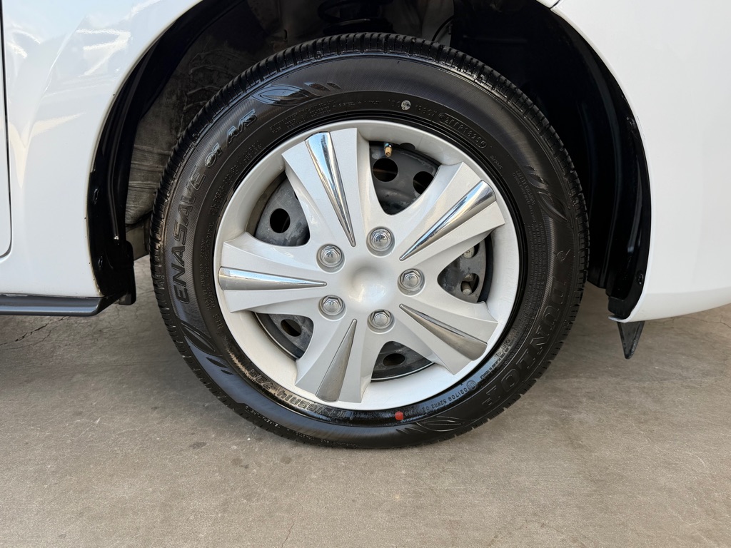 Photo 54 of this MITSUBISHI MIRAGE