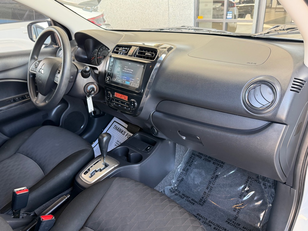 Photo 34 of this MITSUBISHI MIRAGE