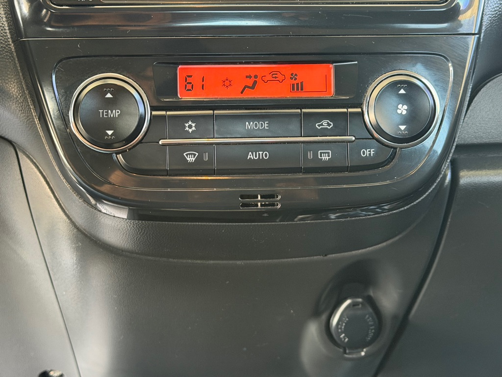 Photo 14 of this MITSUBISHI MIRAGE