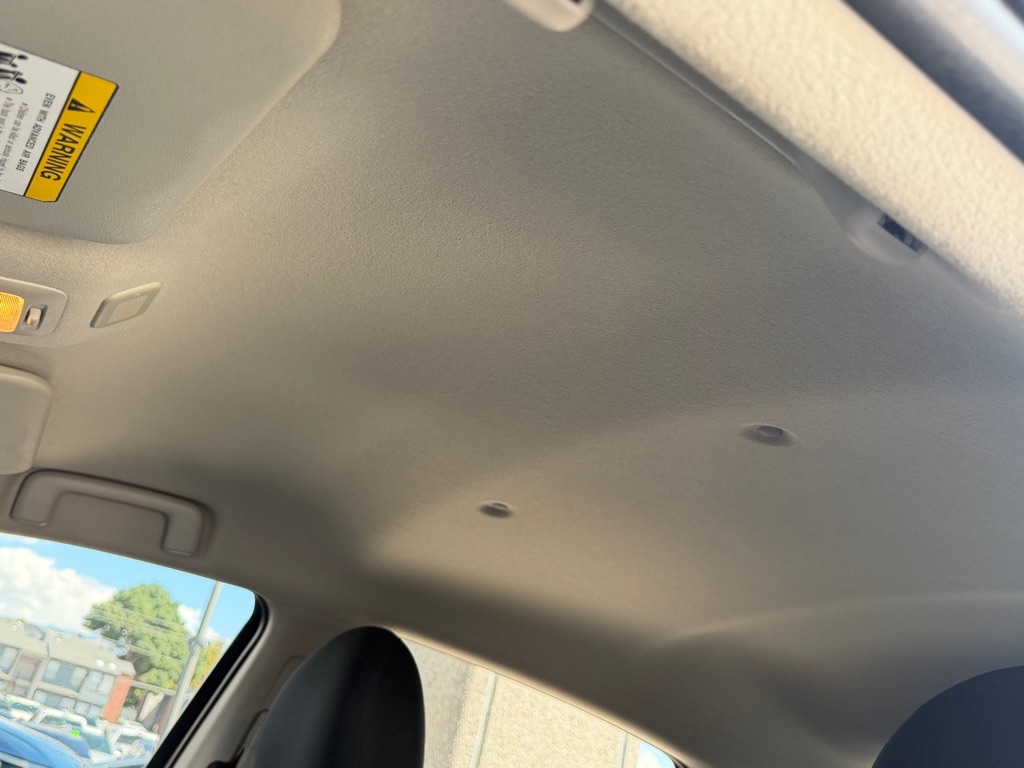 Photo 17 of this MITSUBISHI MIRAGE