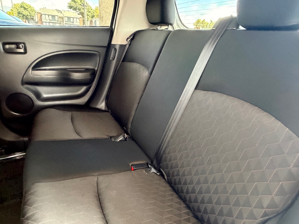 Photo 21 of this MITSUBISHI MIRAGE