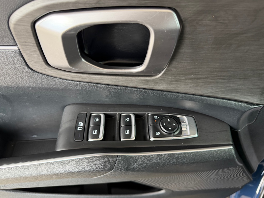 Photo 20 of this KIA SORENTO