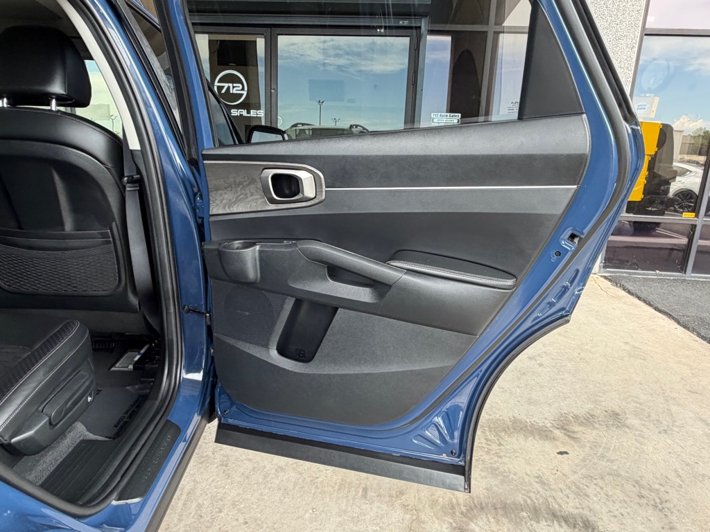 Photo 39 of this KIA SORENTO