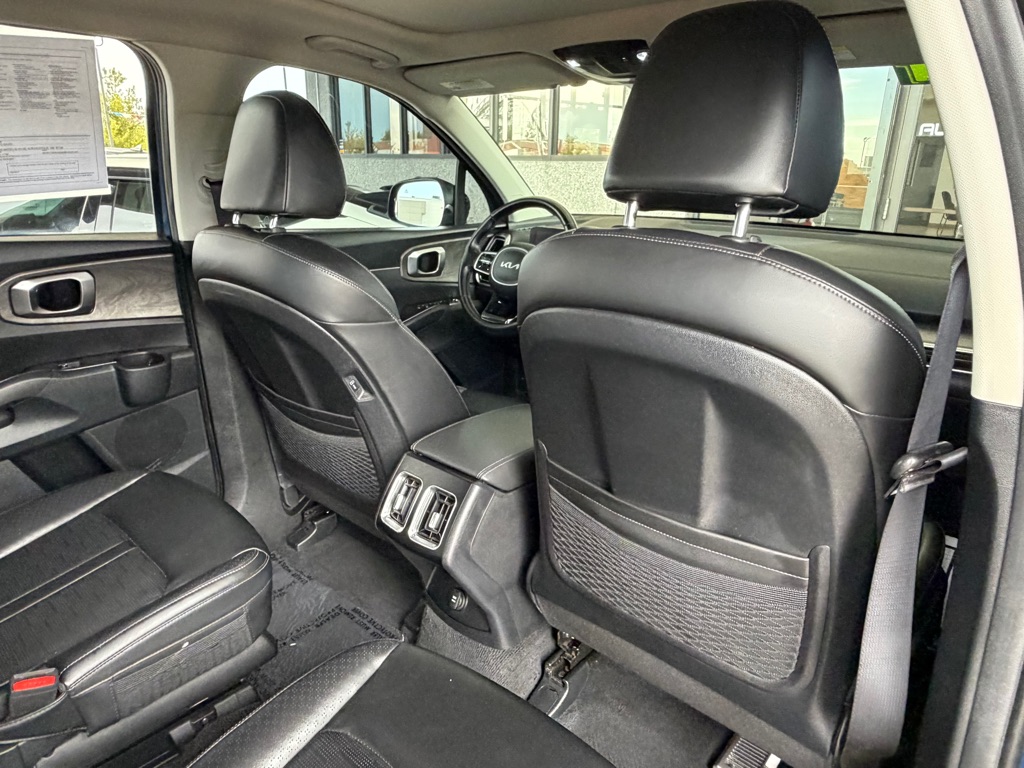 Photo 38 of this KIA SORENTO