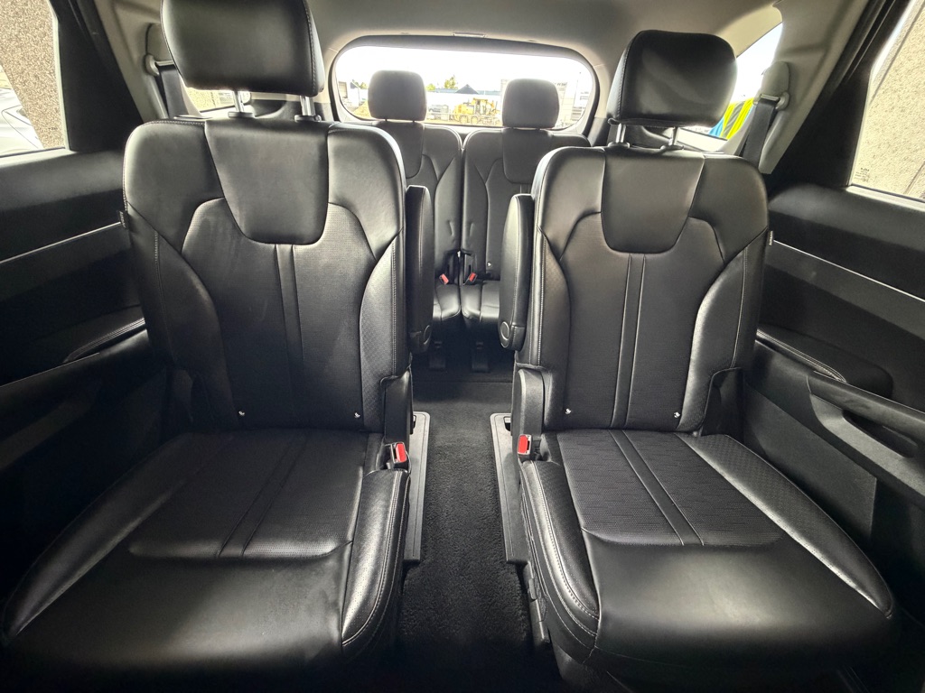 Photo 26 of this KIA SORENTO