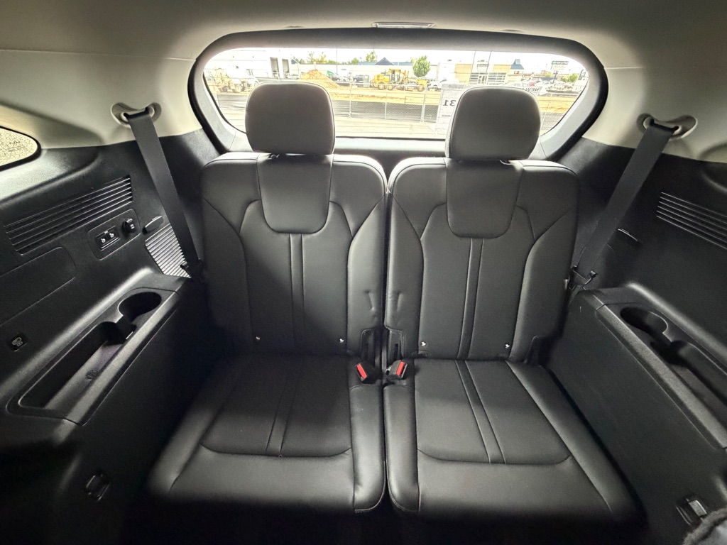 Photo 27 of this KIA SORENTO