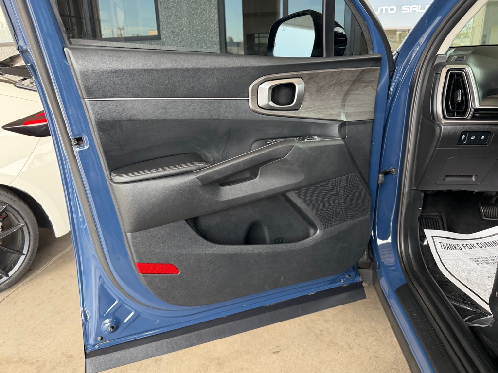 Photo 19 of this KIA SORENTO