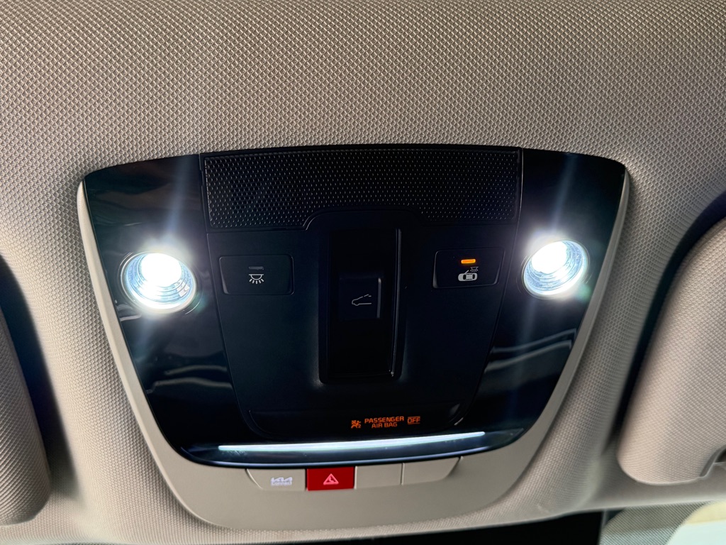 Photo 17 of this KIA SORENTO