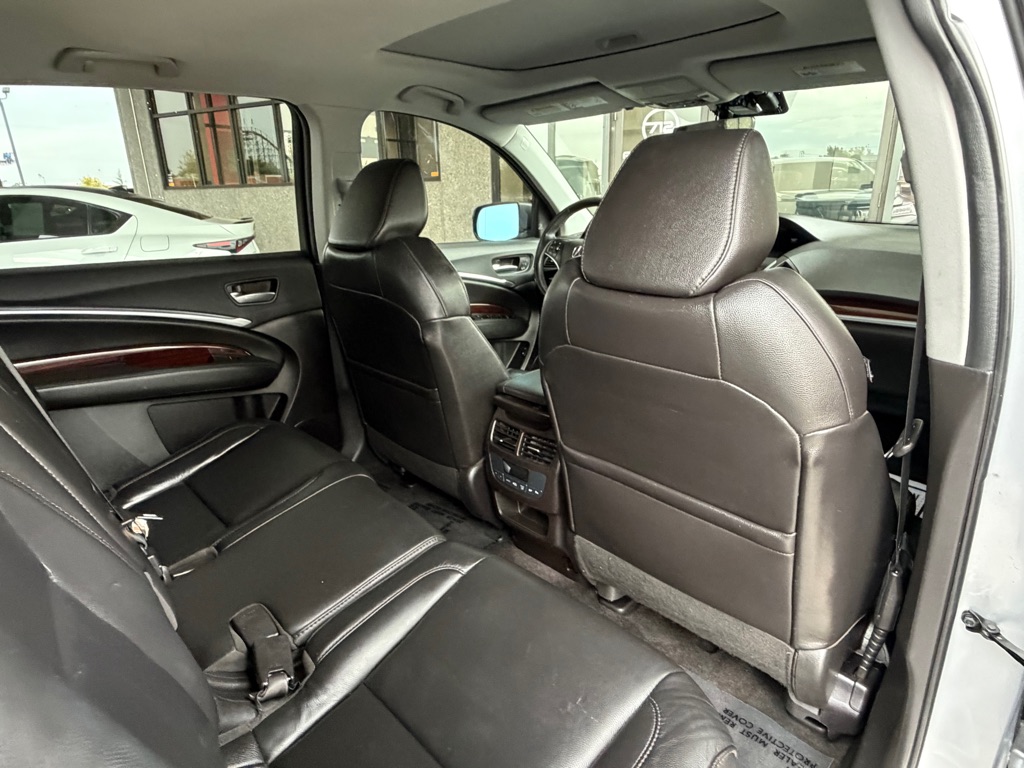 Photo 33 of this ACURA MDX