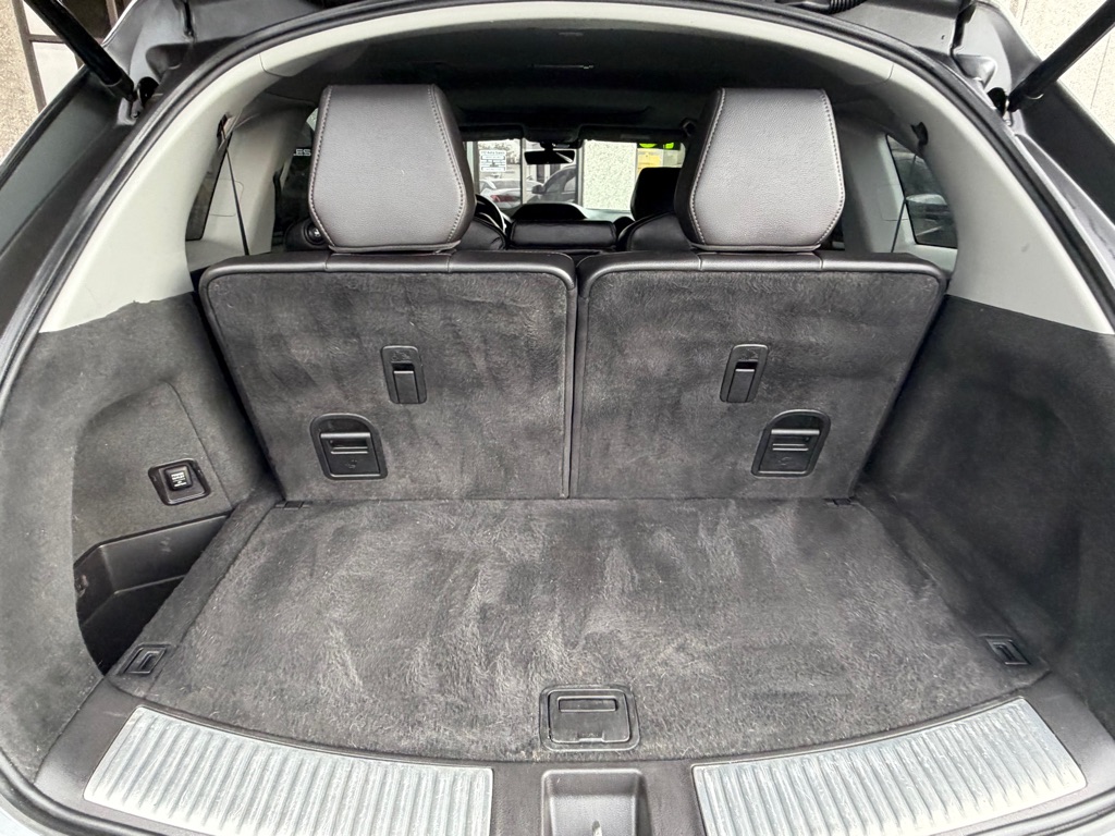 Photo 28 of this ACURA MDX