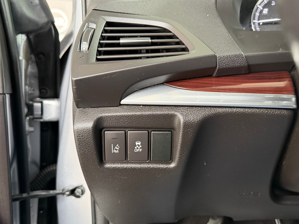 Photo 17 of this ACURA MDX