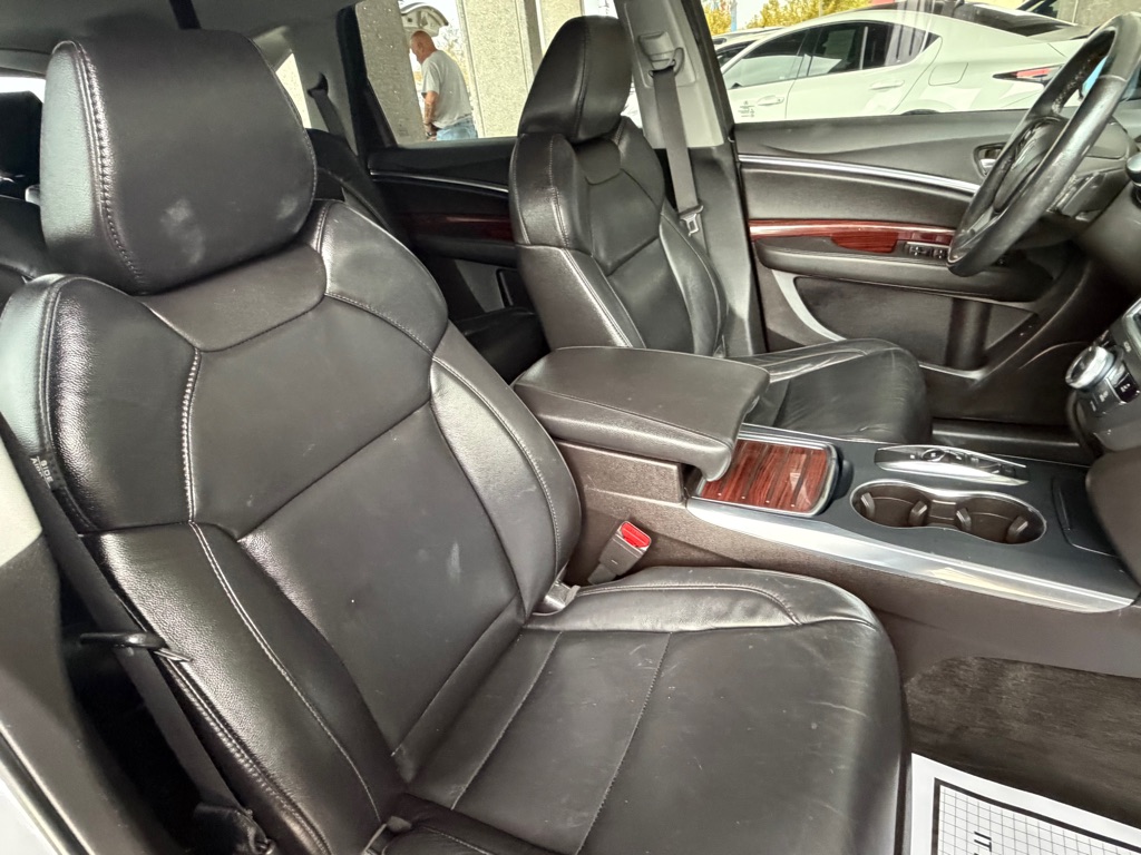 Photo 38 of this ACURA MDX