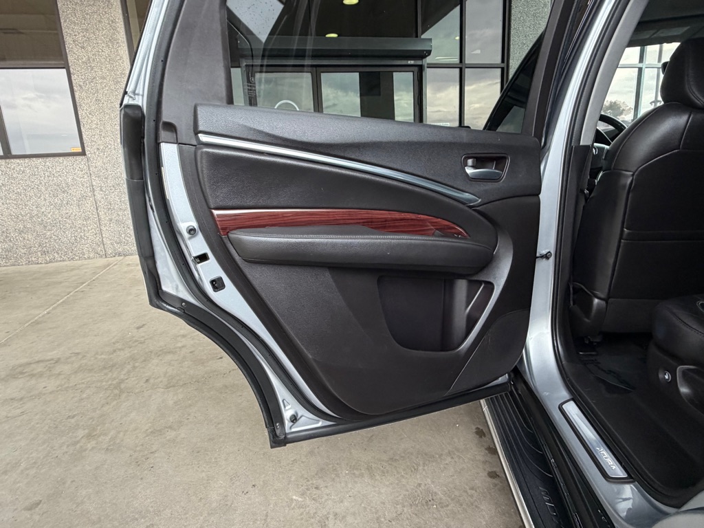 Photo 26 of this ACURA MDX