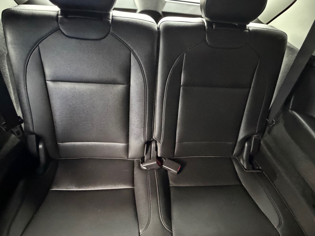 Photo 35 of this ACURA MDX