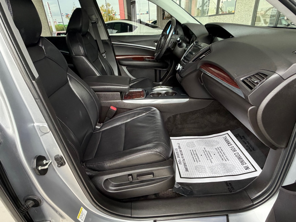 Photo 37 of this ACURA MDX