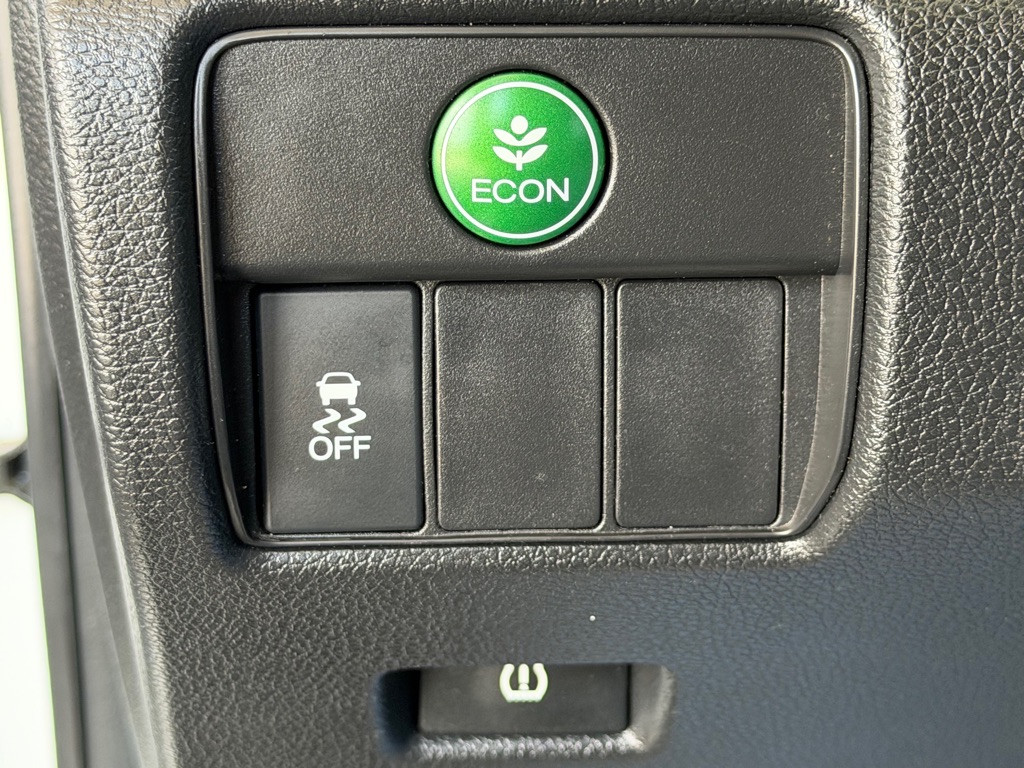 Photo 17 of this HONDA ACCORD