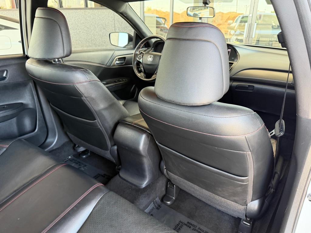 Photo 31 of this HONDA ACCORD