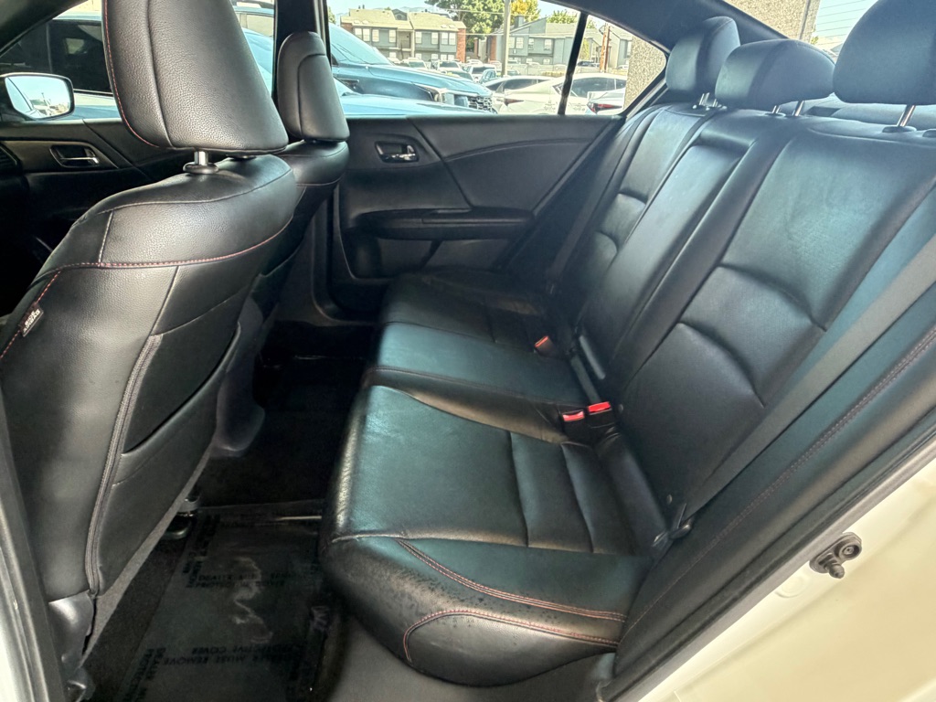 Photo 21 of this HONDA ACCORD
