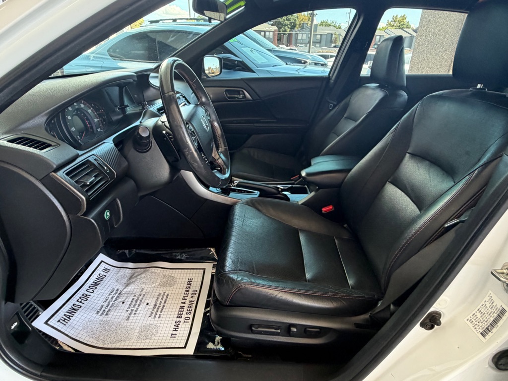 Photo 5 of this HONDA ACCORD