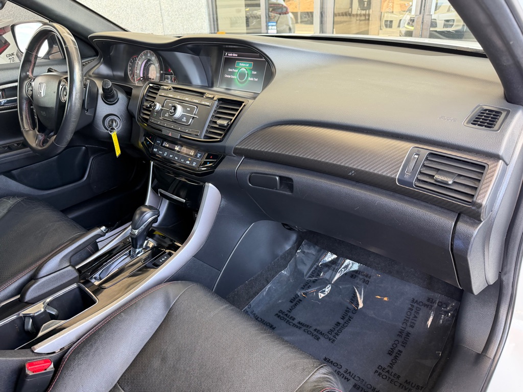 Photo 35 of this HONDA ACCORD