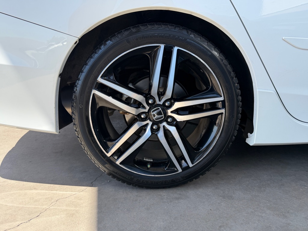 Photo 56 of this HONDA ACCORD