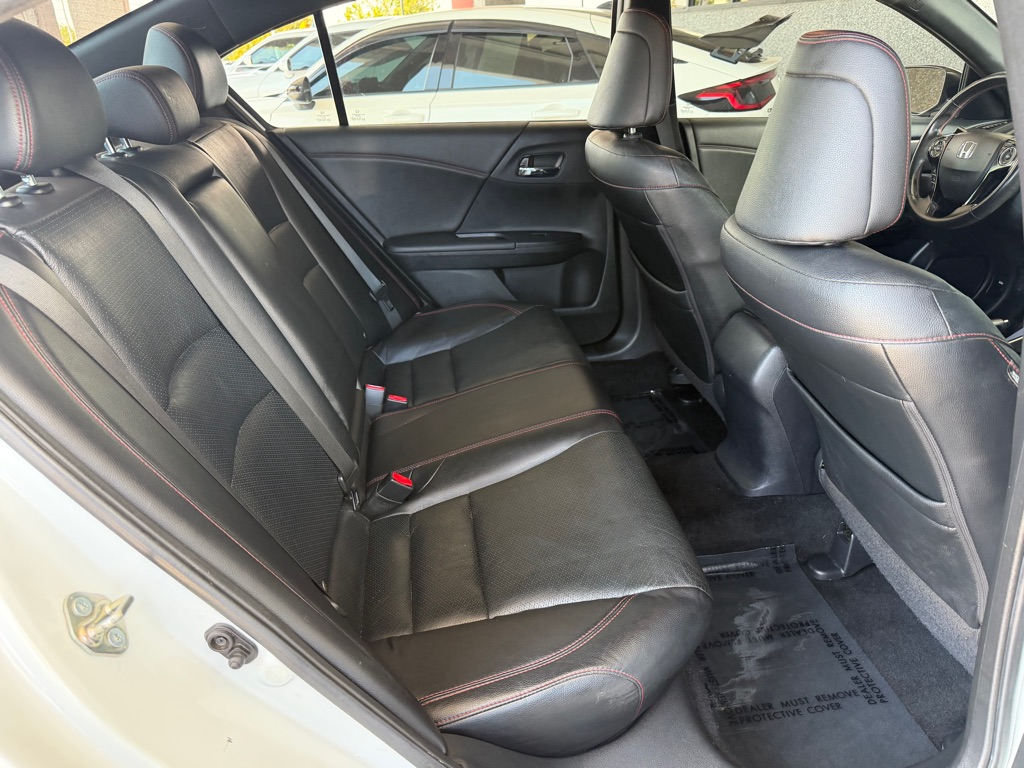 Photo 29 of this HONDA ACCORD