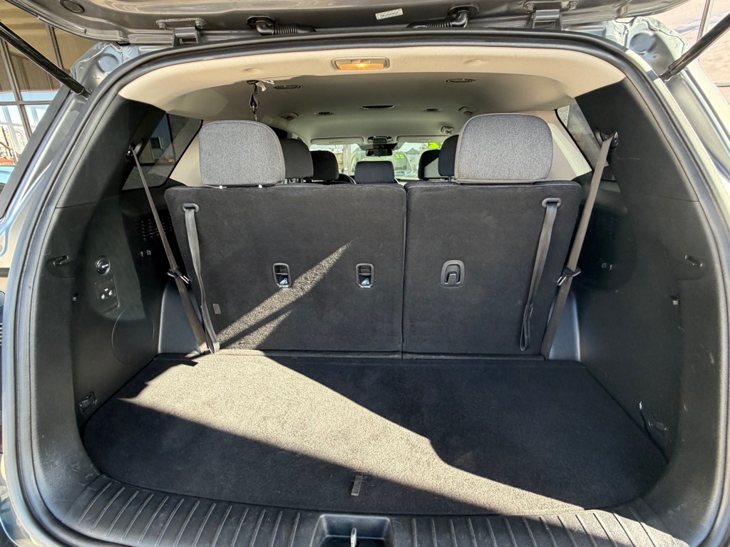 Photo 30 of this HYUNDAI PALISADE