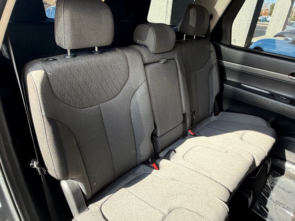 Photo 33 of this HYUNDAI PALISADE