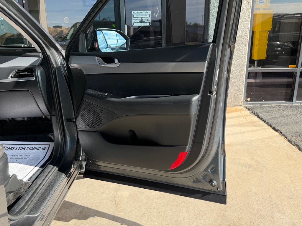 Photo 39 of this HYUNDAI PALISADE