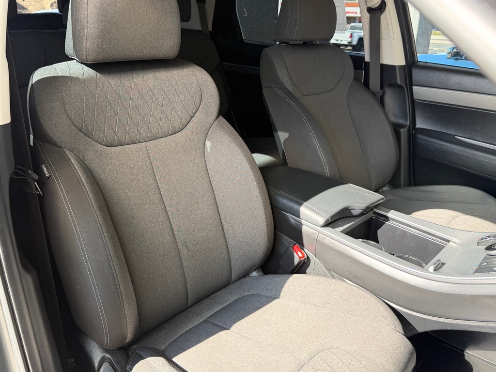 Photo 37 of this HYUNDAI PALISADE