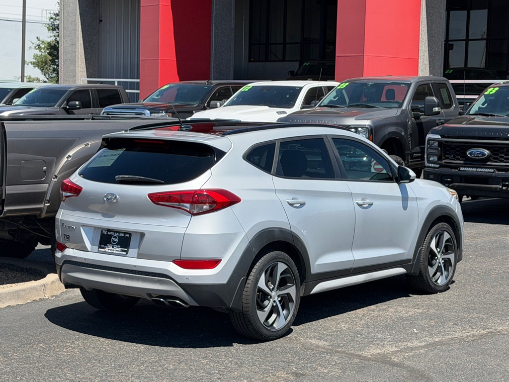 Photo 49 of this HYUNDAI TUCSON